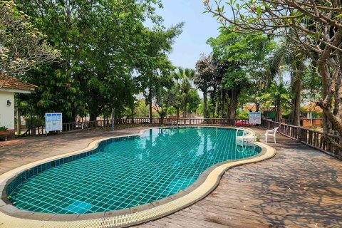 House in Chiang Mai, Thailand 6 bedrooms № 146597 - photo 17