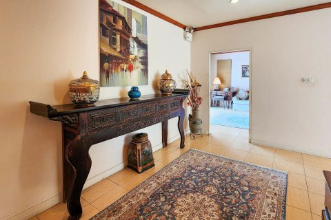 House in Chiang Mai, Thailand 6 bedrooms № 146597 - photo 30