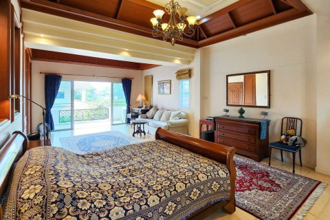 House in Chiang Mai, Thailand 6 bedrooms № 146597 - photo 21