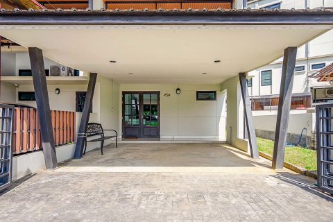 Townhouse in Chiang Mai, Thailand 3 bedrooms № 146594 - photo 2