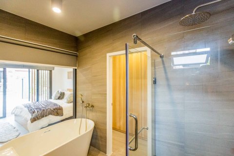 Villa in Chiang Mai, Thailand 4 bedrooms № 146598 - photo 14