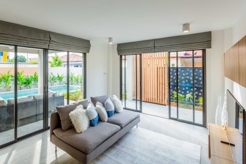 Villa in Chiang Mai, Thailand 4 bedrooms № 146598 - photo 10