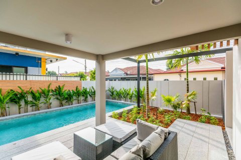 Villa in Chiang Mai, Thailand 4 bedrooms № 146598 - photo 4