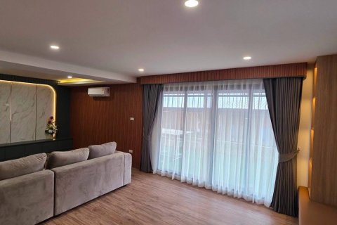 Villa in Pattaya, Thailand 3 bedrooms № 160202 - photo 12