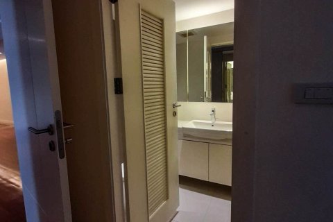 Condo in Watthana, Bangkok, Thailand, 3 bedrooms  № 160203 - photo 5