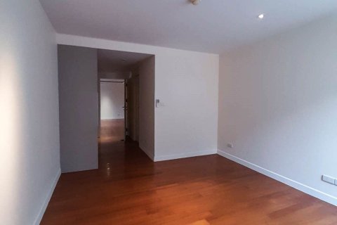 Condo in Watthana, Bangkok, Thailand, 3 bedrooms  № 160203 - photo 8