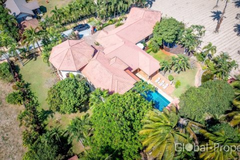 Дом в Паттайе, Таиланд с 5 спальнями  № 134423 - фото 4
