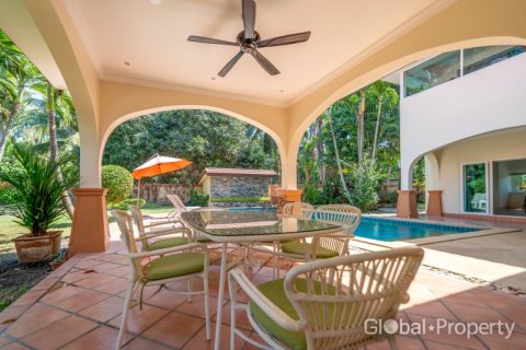 Дом в Паттайе, Таиланд с 5 спальнями  № 134423 - фото 9