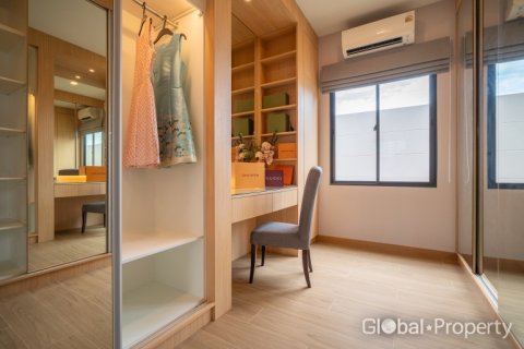 Дом в Паттайе, Таиланд с 5 спальнями  № 134424 - фото 22