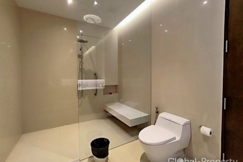 Condo in Pattaya, Thailand, 1 bedroom  № 134421 - photo 16