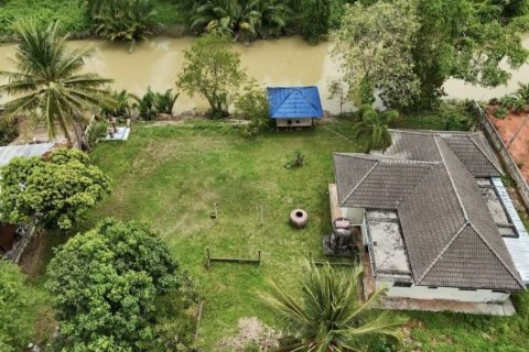 Земельный участок в Сураттхани, Таиланд 4418.4м2  № 147468 - фото 4