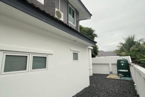 Villa in Chiang Mai, Thailand 5 bedrooms № 171920 - photo 8