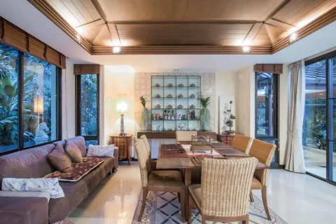 Villa in Hua Hin, Thailand 4 bedrooms № 155087 - photo 12