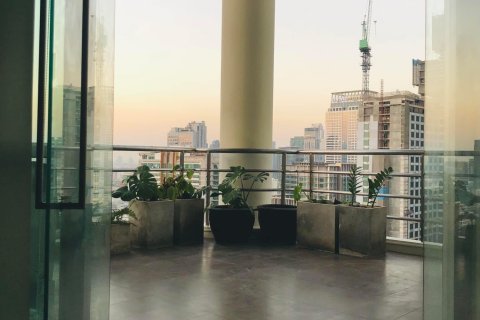 Кондоминиум с 2 спальнями в Патхум Ване, Бангкок, Таиланд № 155086 - фото 6