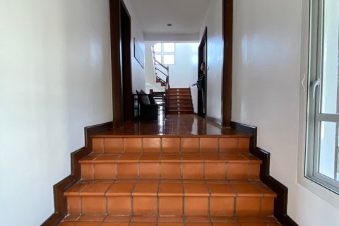 Maison à Chiang Mai, Thaïlande 4 chambres № 75156 - photo 22