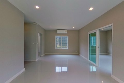 Дом в Чиангмае, Таиланд с 3 спальнями  № 158618 - фото 5