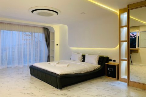 Студия в кондо в Кату, Таиланд № 158619