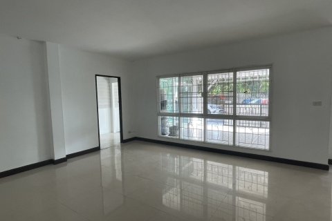 Maison à Pathum Thani, Thaïlande 3 chambres № 158622 - photo 5