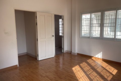 Maison à Pathum Thani, Thaïlande 3 chambres № 158622 - photo 8