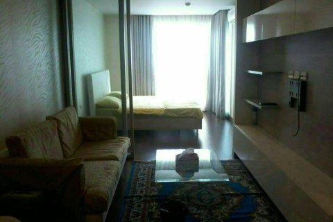 Studio in the Condo in Watthana, Bangkok, Thailand  № 171989