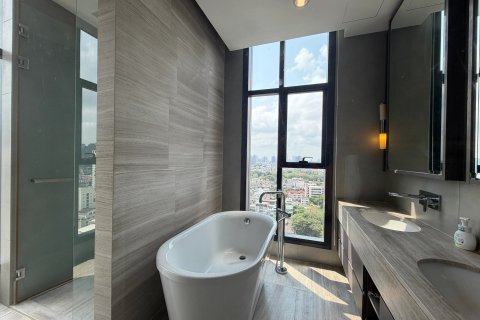 Condo à Bang Rak, Bangkok, Thaïlande, 2 chambres  № 171990 - photo 8