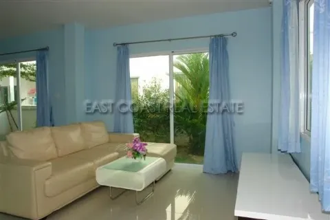 Casa de 3 dormitorios en Pattaya, Tailandia № 213239 - foto 13