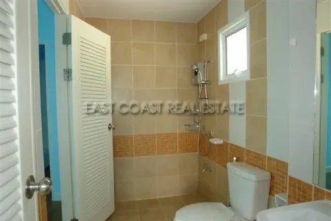 Casa de 3 dormitorios en Pattaya, Tailandia № 213239 - foto 2