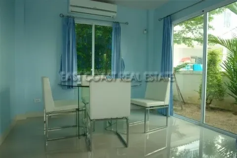 Casa de 3 dormitorios en Pattaya, Tailandia № 213239 - foto 11