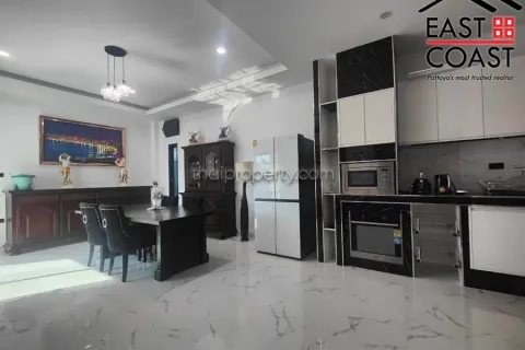 Casa de 3 dormitorios en Pattaya, Tailandia № 213241 - foto 19