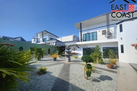Casa de 3 dormitorios en Pattaya, Tailandia № 213241