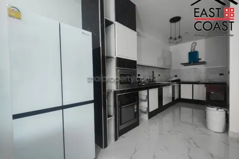 Casa de 3 dormitorios en Pattaya, Tailandia № 213241 - foto 18