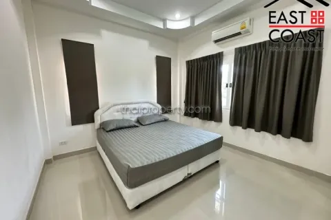 Casa de 3 dormitorios en Pattaya, Tailandia № 213235 - foto 17