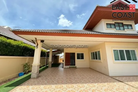 Casa de 3 dormitorios en Pattaya, Tailandia № 213235 - foto 2