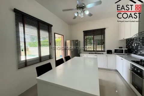 Casa de 3 dormitorios en Pattaya, Tailandia № 213235 - foto 14