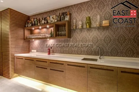 Condominio de 4 dormitorios en Pattaya, Tailandia № 213238 - foto 6