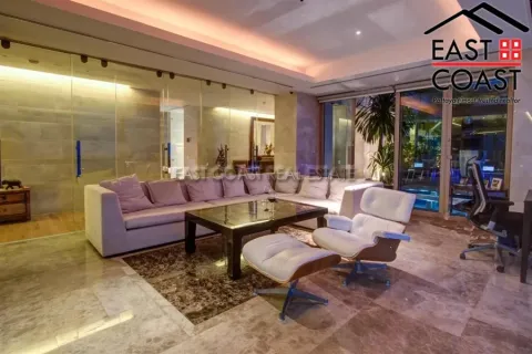 Condominio de 4 dormitorios en Pattaya, Tailandia № 213238 - foto 4