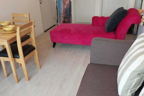 Condo in Bangkok, Thailand, 2 bedrooms  № 159531 - photo 2