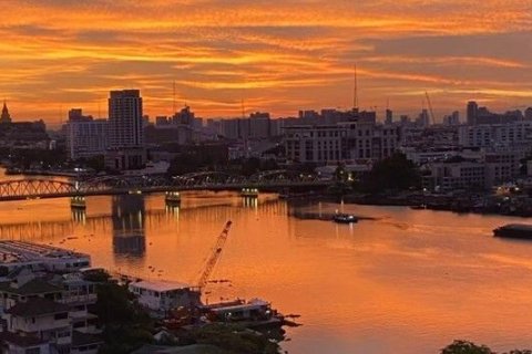 Кондоминиум с 2 спальнями в Банг Пхлате, Бангкок, Таиланд № 155800 - фото 5