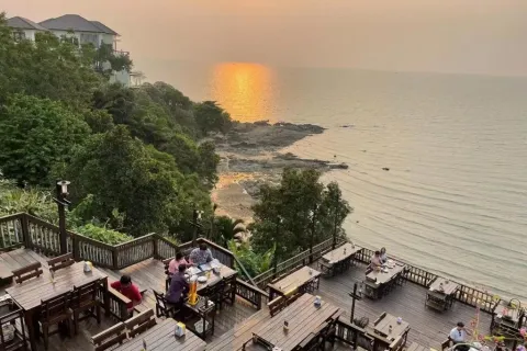 Condominio de 2 dormitorios en Jomtien Beach, Pattaya, Tailandia № 210820 - foto 25