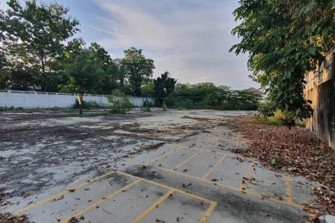 Terrain à Phra Khanong, Bangkok, Thaïlande 1600 m2 № 160321 - photo 7