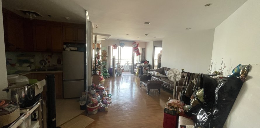 Кондоминиум с 3 спальнями в Банг-Кхо-Лаеме, Бангкок, Таиланд № 160320