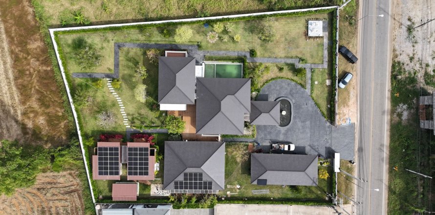 Villa in Khon Kaen, Thailand 7 bedrooms № 160318