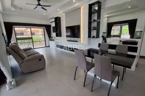 Casa de 3 dormitorios en Pattaya, Tailandia № 211192 - foto 18