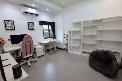 Casa de 3 dormitorios en Pattaya, Tailandia № 211192 - foto 9