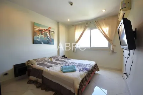 Condominio de 2 dormitorios en Jomtien Beach, Pattaya, Tailandia № 211195 - foto 3