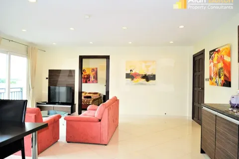 Condominio de 2 dormitorios en Jomtien Beach, Pattaya, Tailandia № 211195 - foto 7