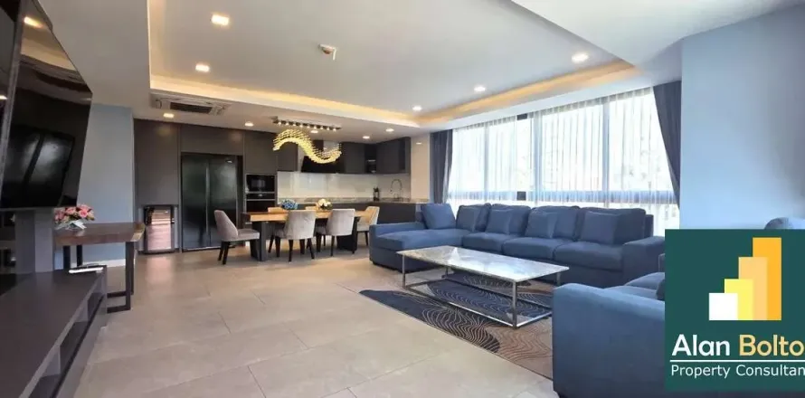 Condominio de 3 dormitorios en Jomtien Beach, Pattaya, Tailandia № 211196