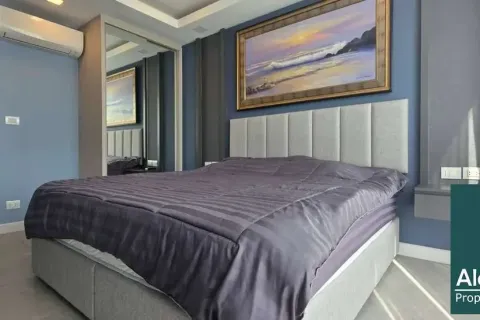 Condominio de 3 dormitorios en Jomtien Beach, Pattaya, Tailandia № 211196 - foto 12