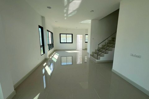 Townhouse in Pattaya, Thailand 3 bedrooms № 145869 - photo 3