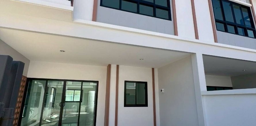 Townhouse in Pattaya, Thailand 3 bedrooms № 145869